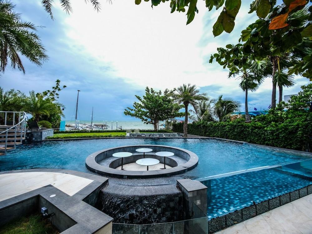 Worita Cove Hotel Na Chom Thian Exteriör bild