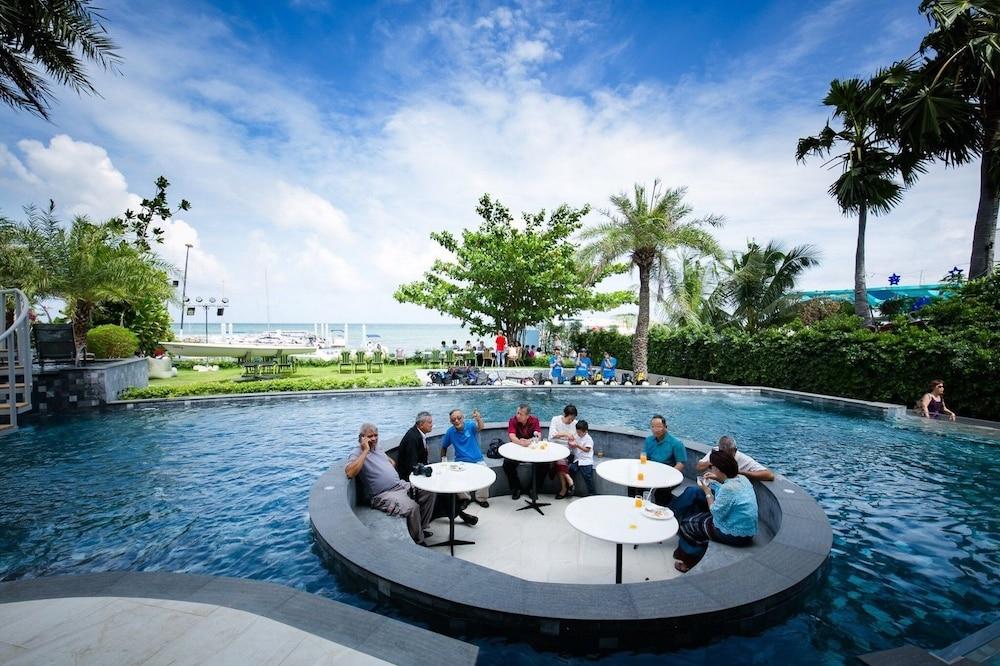 Worita Cove Hotel Na Chom Thian Exteriör bild