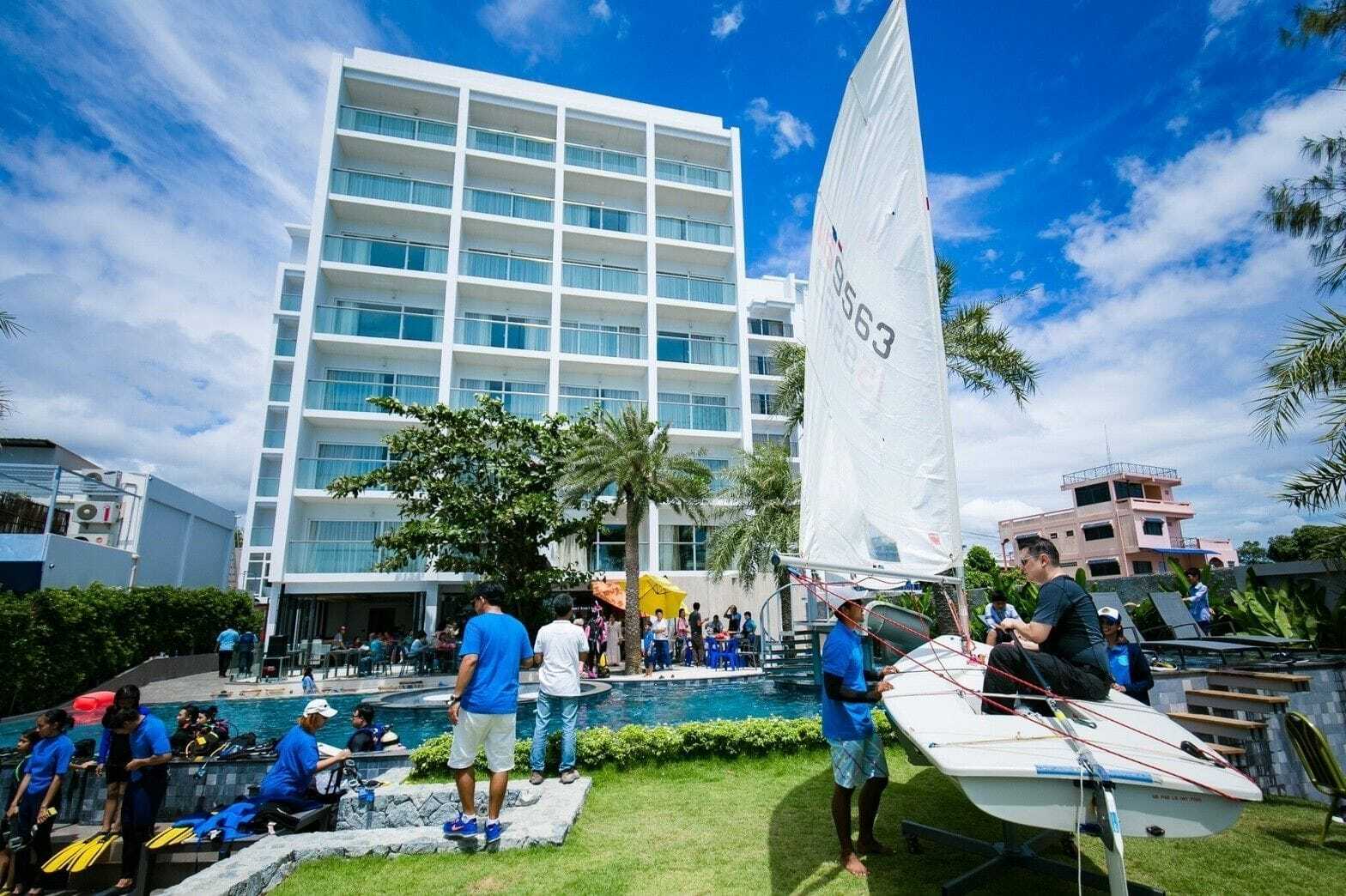 Worita Cove Hotel Na Chom Thian Exteriör bild